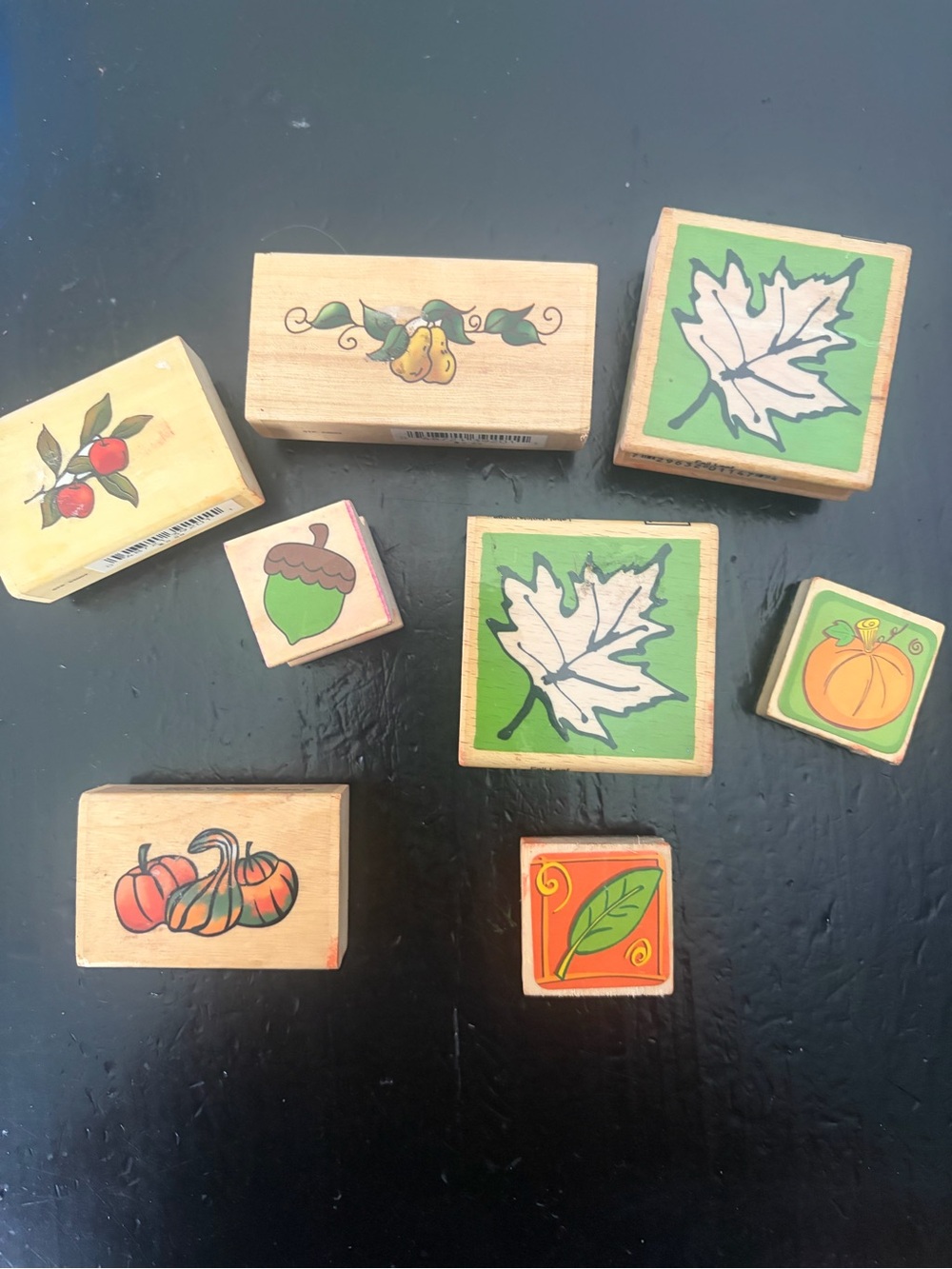 Wooden Fall-Themed Stamps Set - Green & Orange